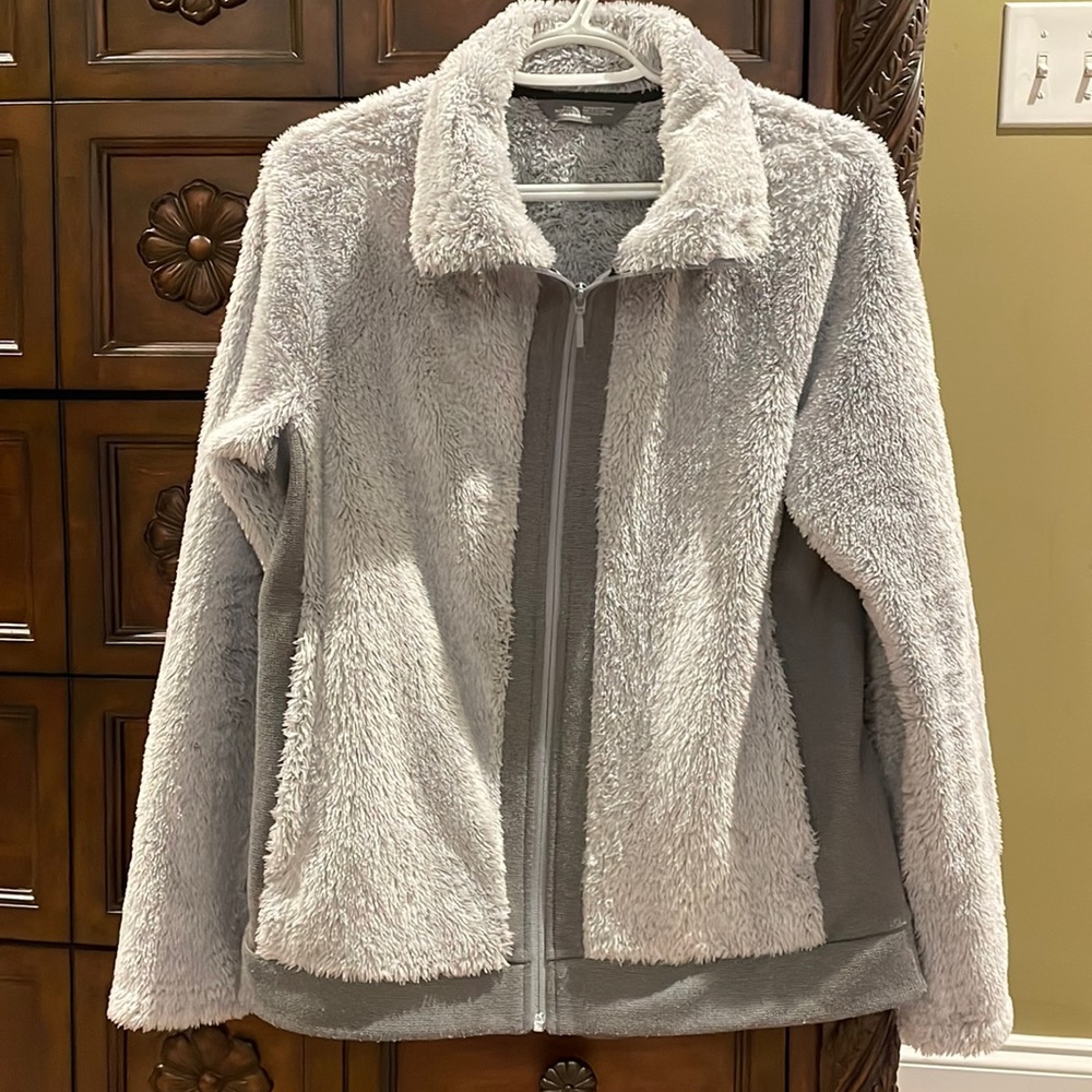 Women’s furry north face jacket